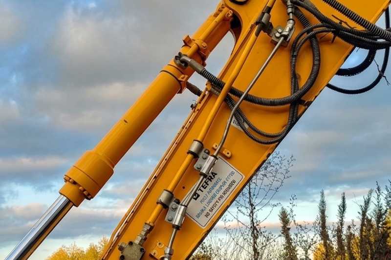 OmecoHub - Immagine HYUNDAI ROBEX140LC9